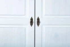 Inter Link Kleiderschrank Bastian, 3-türig, Kiefer Weiß -Komar Verkäufe 23019994 05