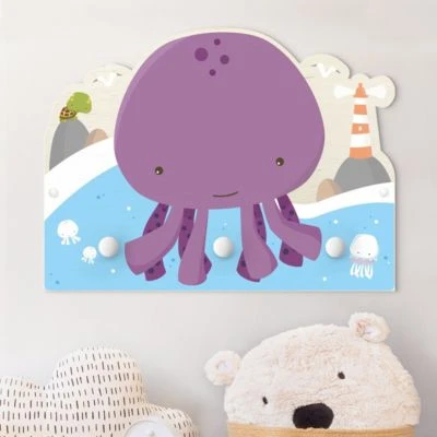 Bilderwelten Kindergarderobe Holz Lila Baby Tintenfisch 2 Bilderwelten Kindergarderobe Holz Lila Baby Tintenfisch – Bild 2