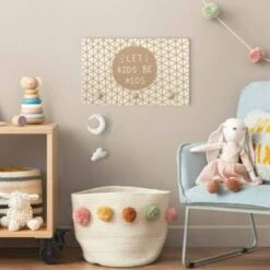 Bilderwelten Kindergarderobe Holz Spruch Let Kids Be Kids Mit Gitter Natur 9 Bilderwelten Kindergarderobe Holz Spruch Let Kids Be Kids Mit Gitter Natur -Komar Verkäufe 25420401 04