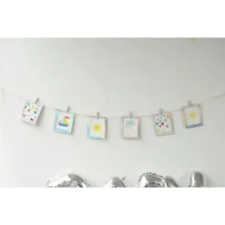 United Labels LITTLE ONES/MR Und MRS - Foto Girlande Mit LEDs, Klammern Und Goldfarbenen Rahmen Wandbilderrahmen 5 United Labels LITTLE ONES/MR Und MRS - Foto Girlande Mit LEDs, Klammern Und Goldfarbenen Rahmen Wandbilderrahmen -Komar Verkäufe 30066663 03