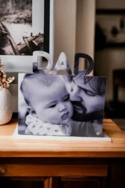 CreaDesign Fotoaufsteller Bilderrahmen Papa / Dad Mit Wunschbild Bedruckt 7 CreaDesign Fotoaufsteller Bilderrahmen Papa / Dad Mit Wunschbild Bedruckt -Komar Verkäufe 30595187 04