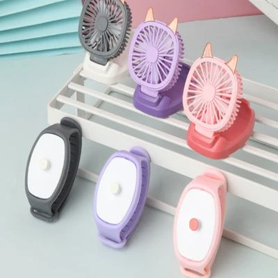 Brightake Kinder-Cartoon-Armband USB Kleiner Ventilator Fan-Spielzeug 4 Brightake Kinder-Cartoon-Armband USB Kleiner Ventilator Fan-Spielzeug – Bild 4